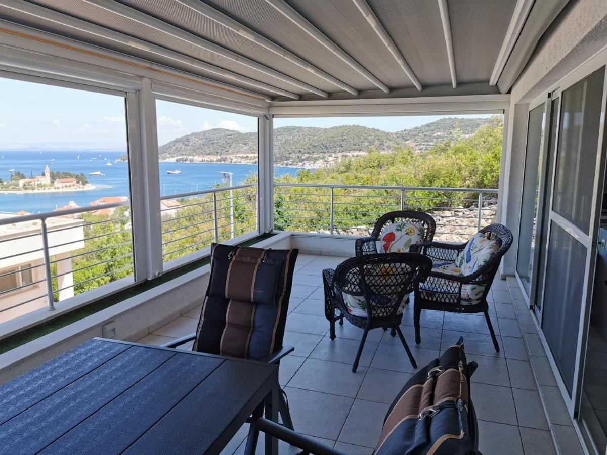 Luxury Apartment Prestige Villa Bellevue Vis Exteriör bild