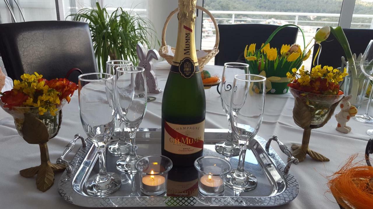 Luxury Apartment Prestige Villa Bellevue Vis Exteriör bild